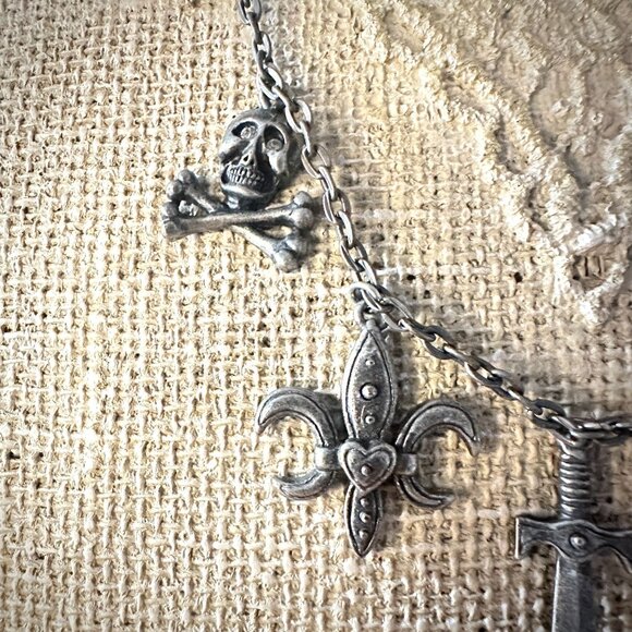 Disneyland Theme Charm Necklace - Picture 3 of 10